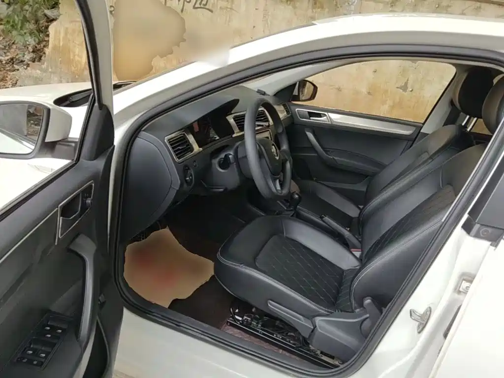 Volkswagen Santana — миниатюра 16