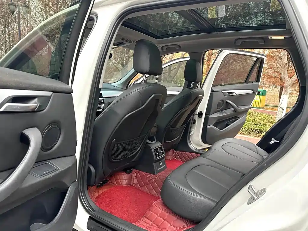 BMW X1 — миниатюра 10