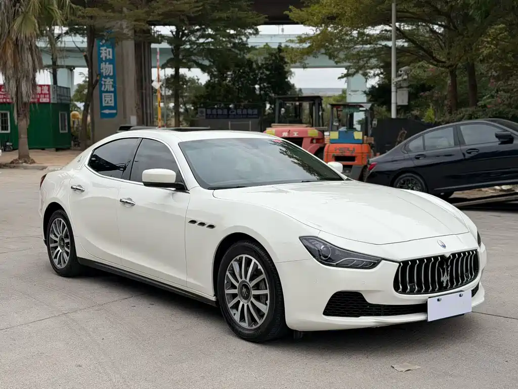 Maserati Ghibli — миниатюра 3