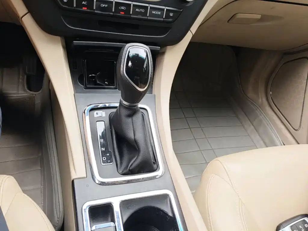 Geely Emgrand — миниатюра 14