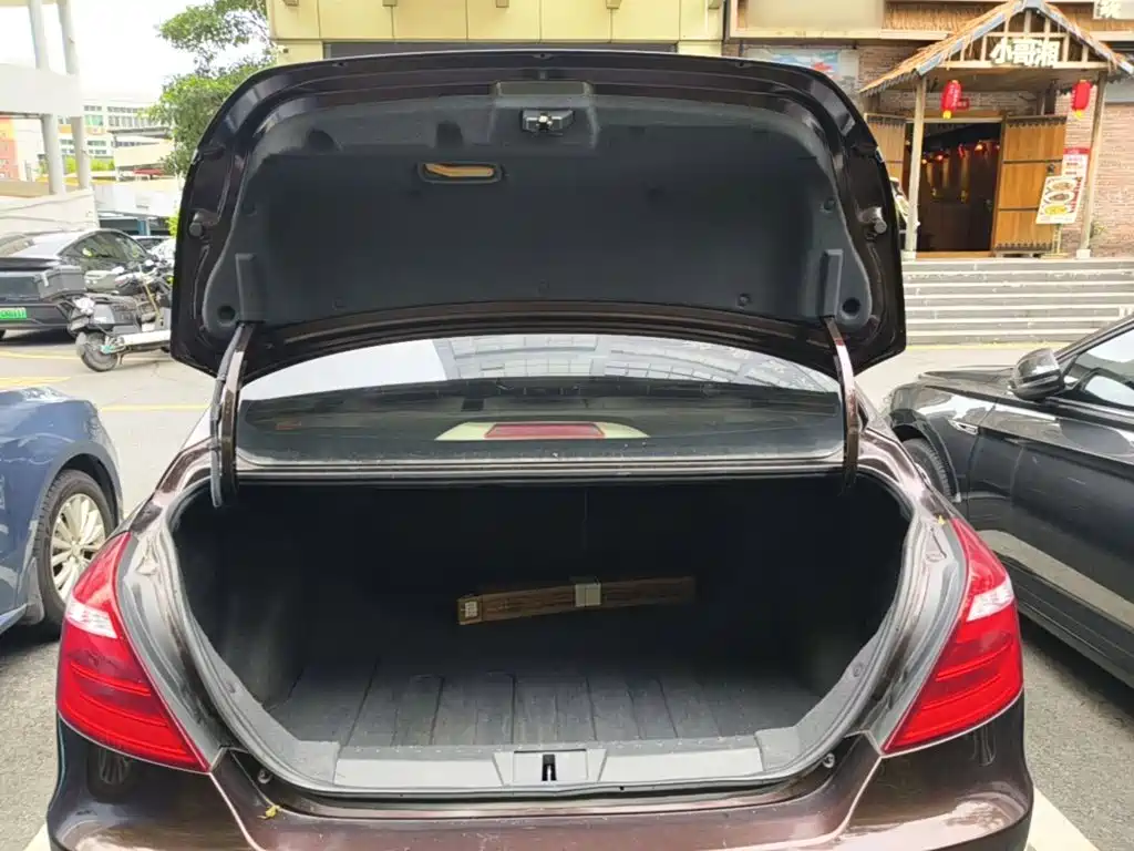 Geely Emgrand — миниатюра 19