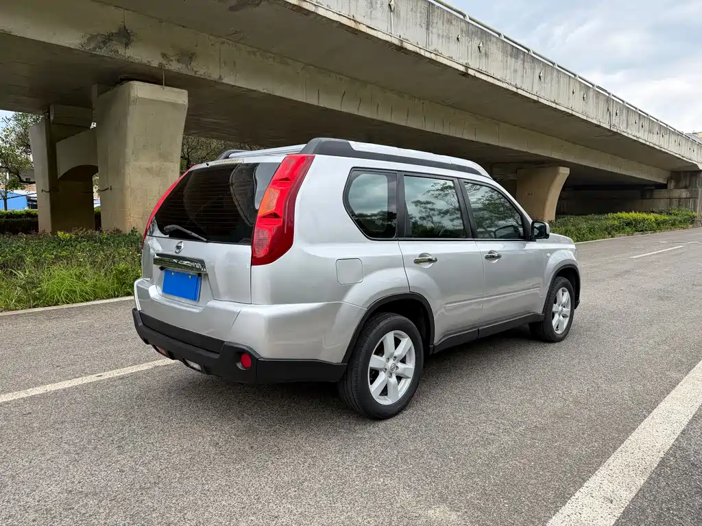 Nissan X-Trail — миниатюра 2