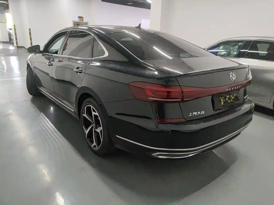 Volkswagen Passat — миниатюра 7