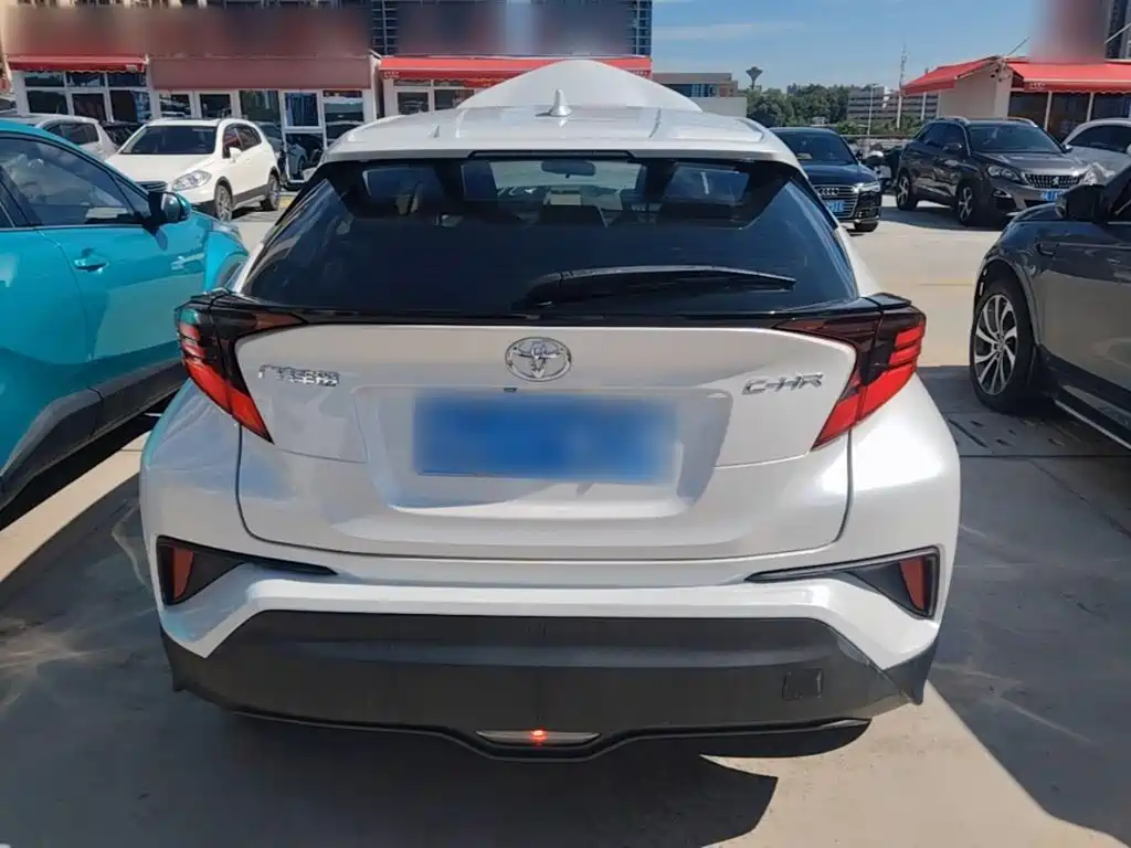 Toyota C-HR — миниатюра 6