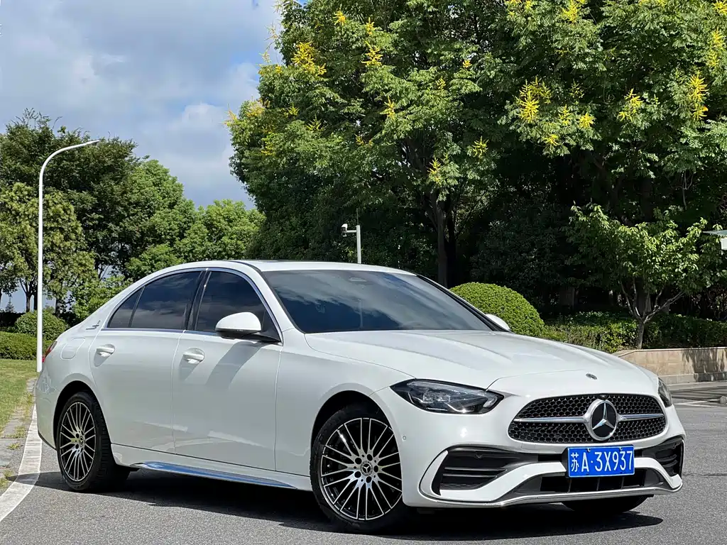 Mercedes-Benz C-Class — миниатюра 3