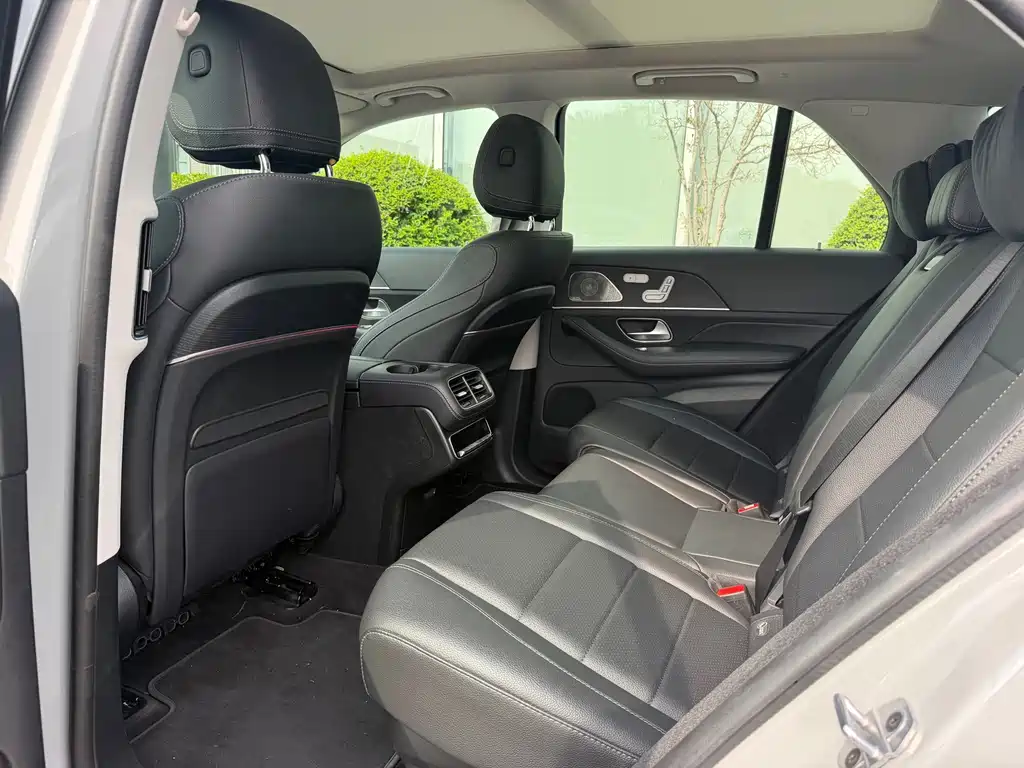 Mercedes-Benz GLE (Import) — миниатюра 15