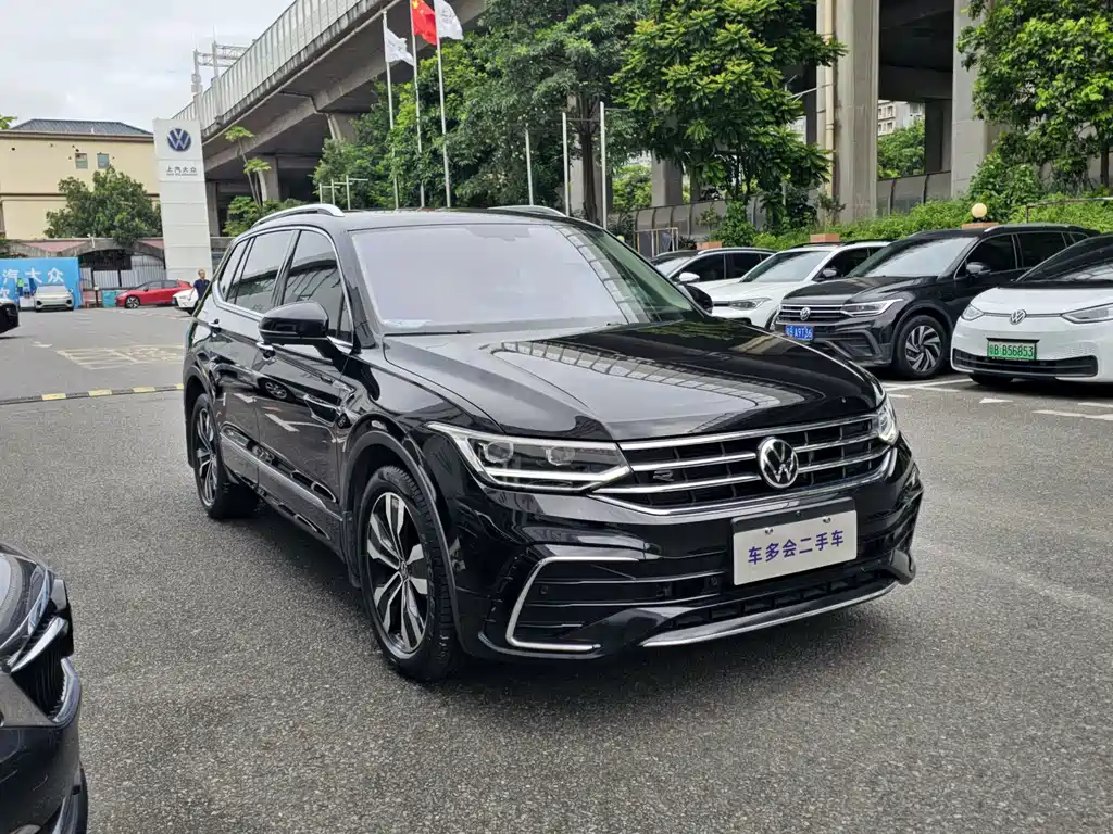 Volkswagen Tiguan L — миниатюра 3