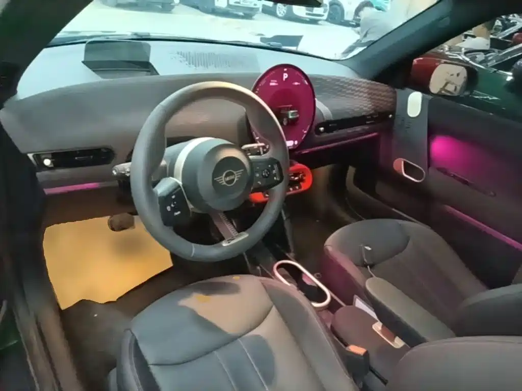 MINI MINI COOPER EV — миниатюра 10