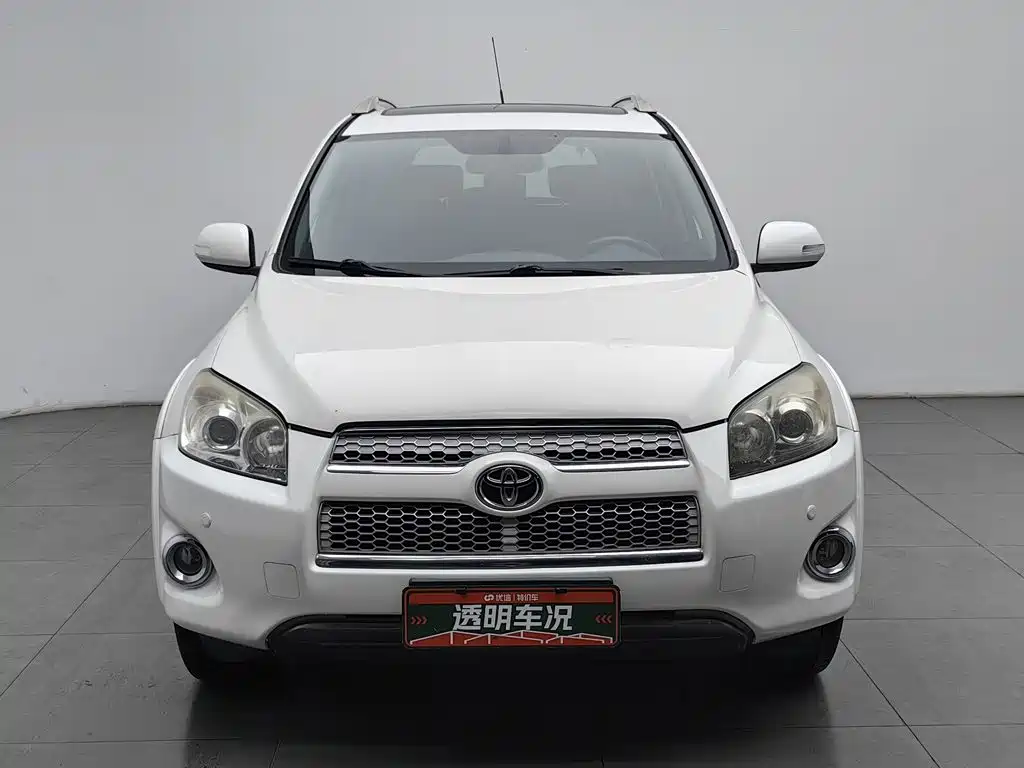 Toyota RAV4 — миниатюра 3