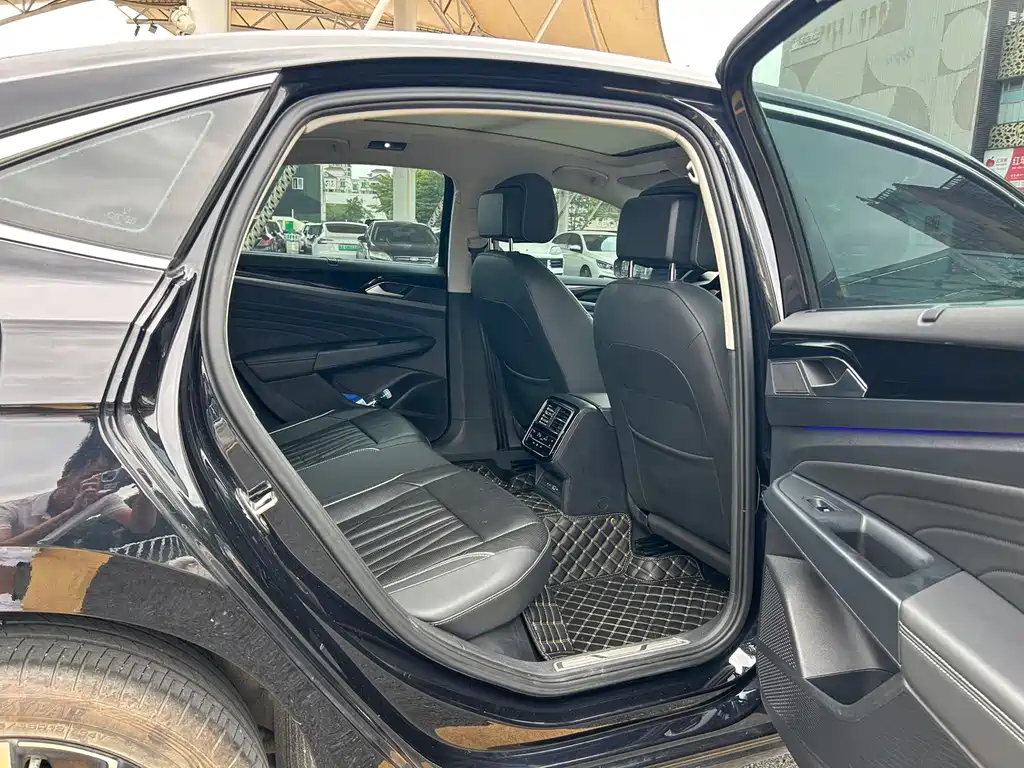 Volkswagen Passat — миниатюра 11