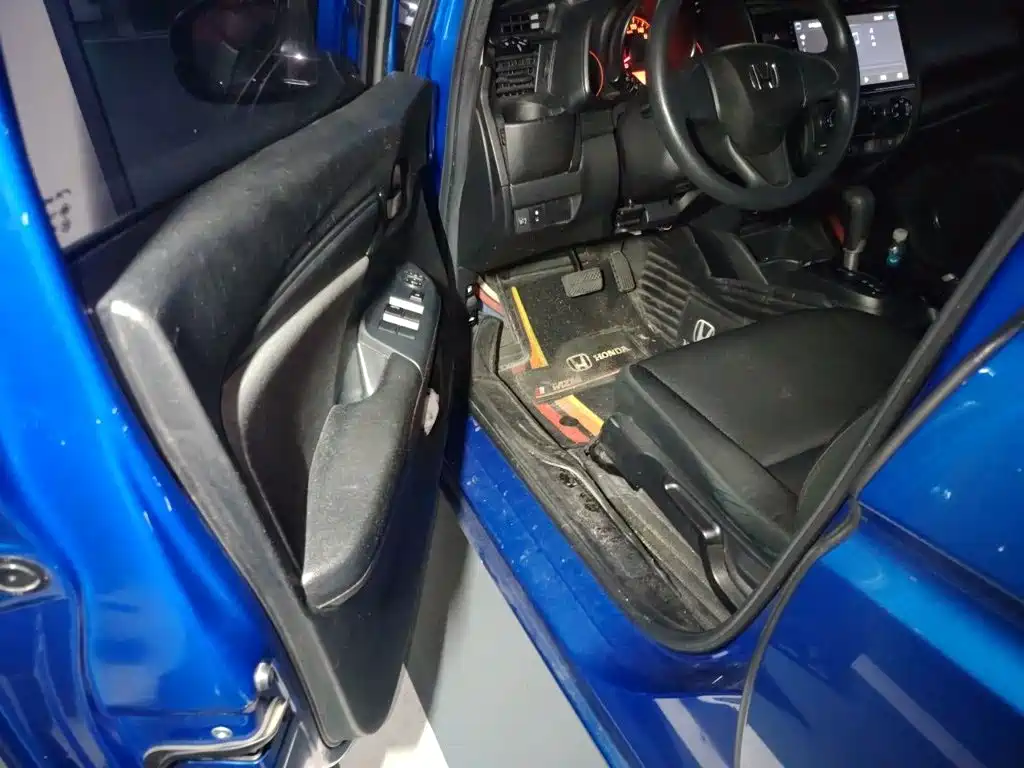 Honda Fit — миниатюра 17