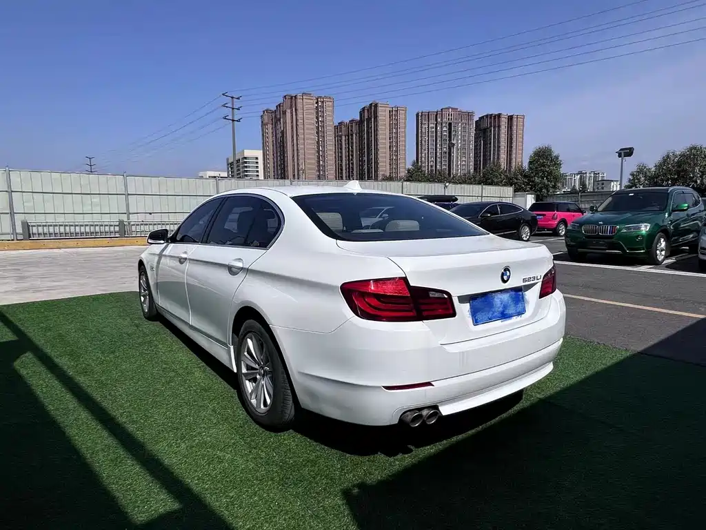 BMW 5 Series 5 2012 523Li Lead