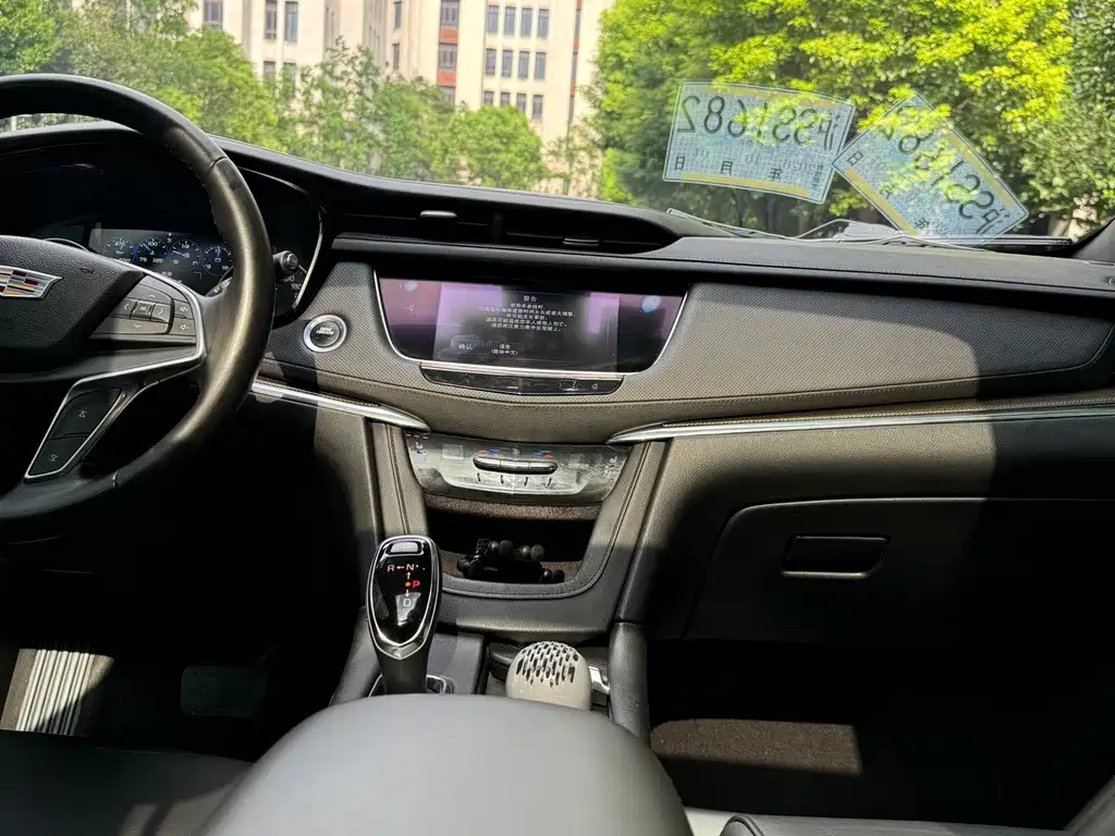 Cadillac XT5 — миниатюра 12