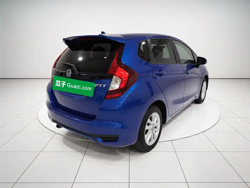 Honda Fit — миниатюра 6