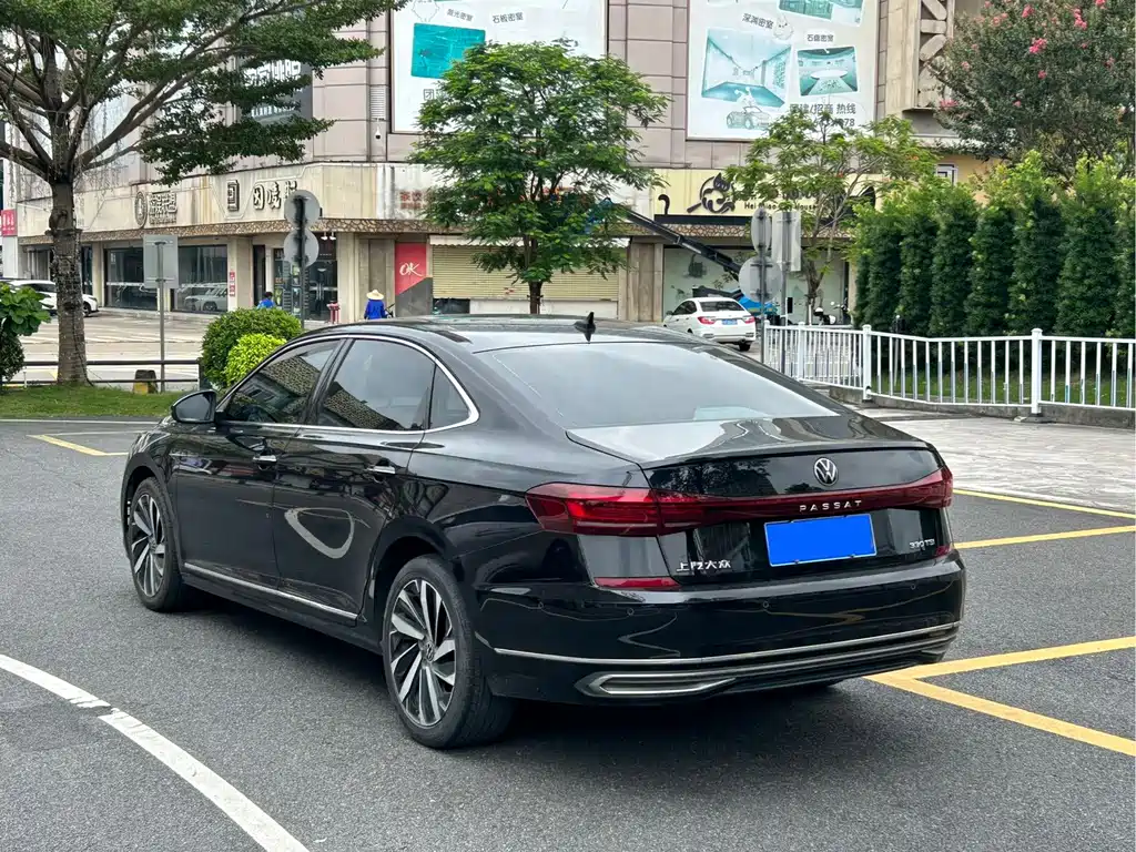 Volkswagen Passat — миниатюра 8