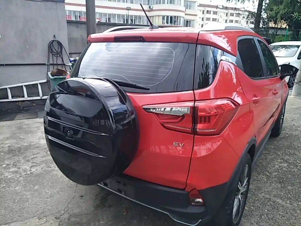 BYD Yuan EV — миниатюра 7