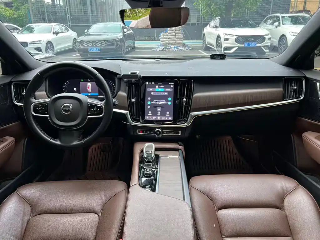 Volvo V90 — миниатюра 10
