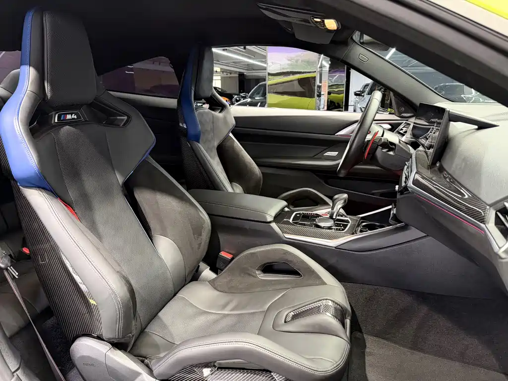 BMW M4 — миниатюра 9