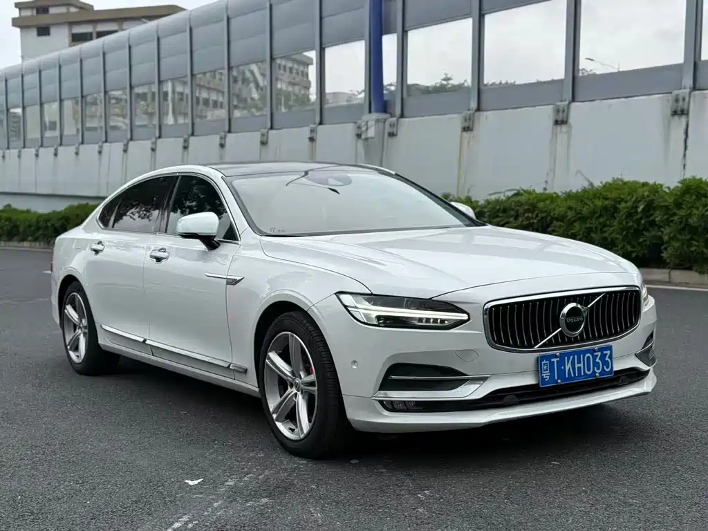 Volvo S90 — миниатюра 3
