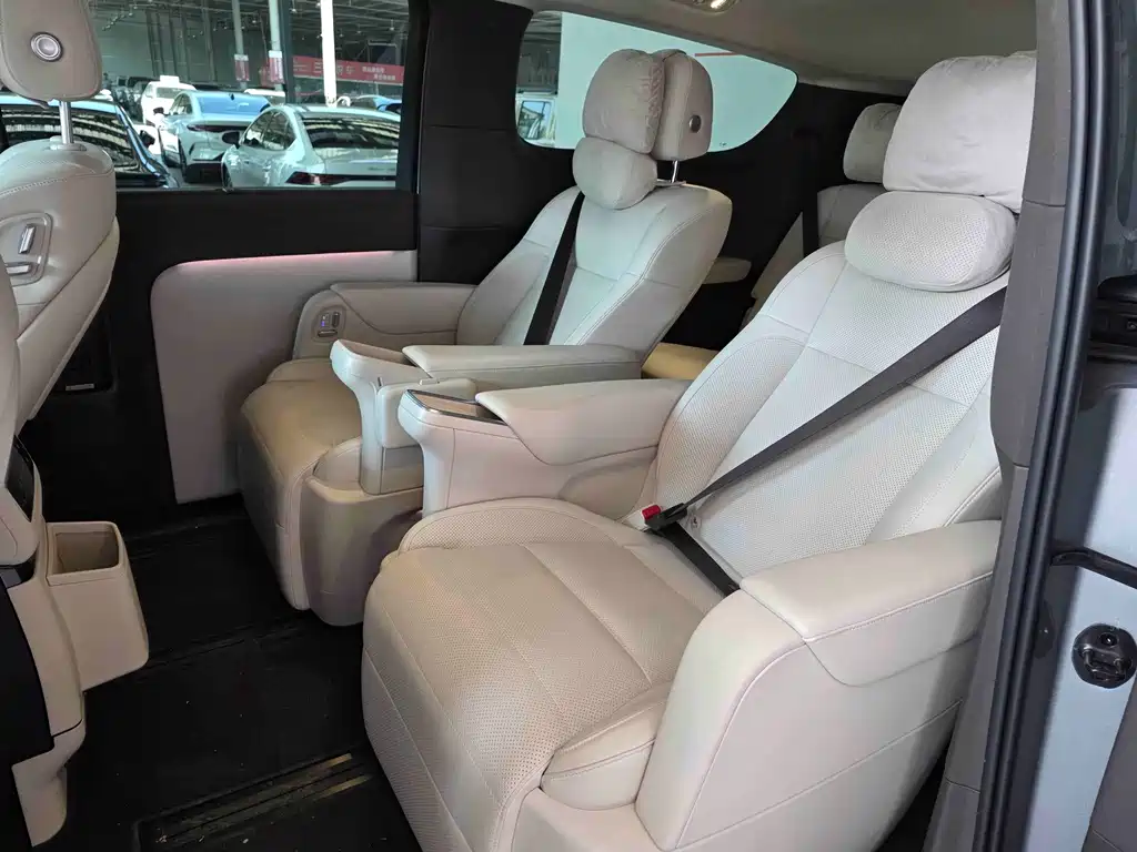 Li Auto Li MEGA — миниатюра 10