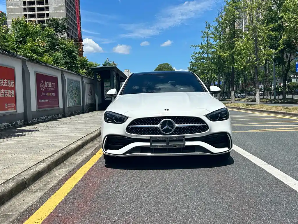 Mercedes-Benz C-Class — миниатюра 2