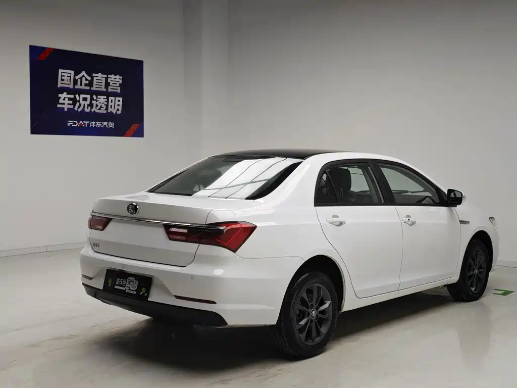 BYD Qin — миниатюра 4
