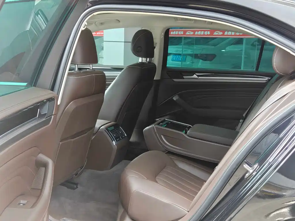 Volkswagen Phideon — миниатюра 7