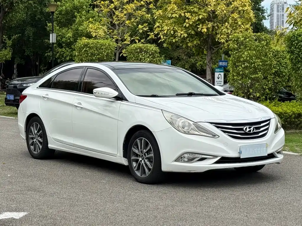 Hyundai Sonata — миниатюра 10