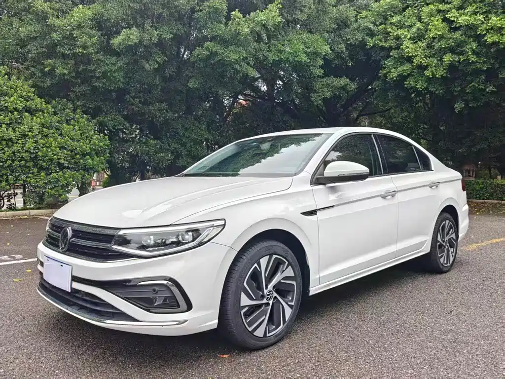 Volkswagen Bora — миниатюра 3