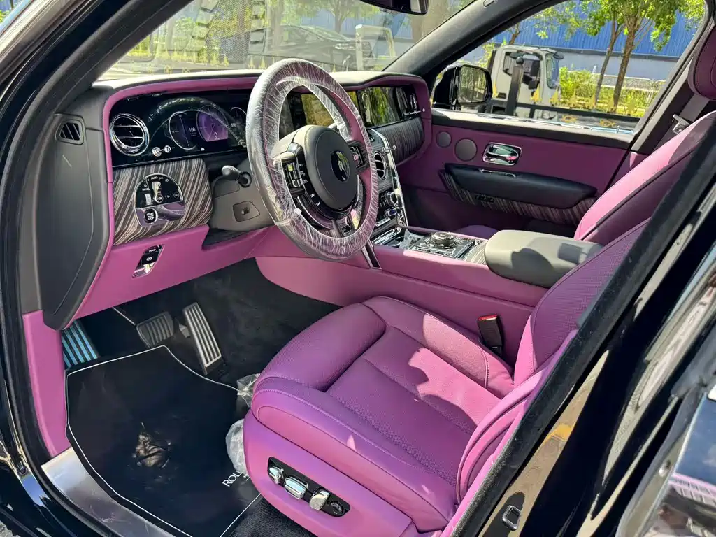 Rolls-Royce Cullinan — миниатюра 4