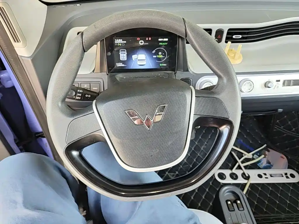 Wuling MINIEV — миниатюра 11