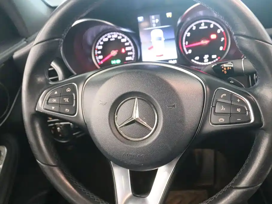 Mercedes-Benz GLC — миниатюра 6