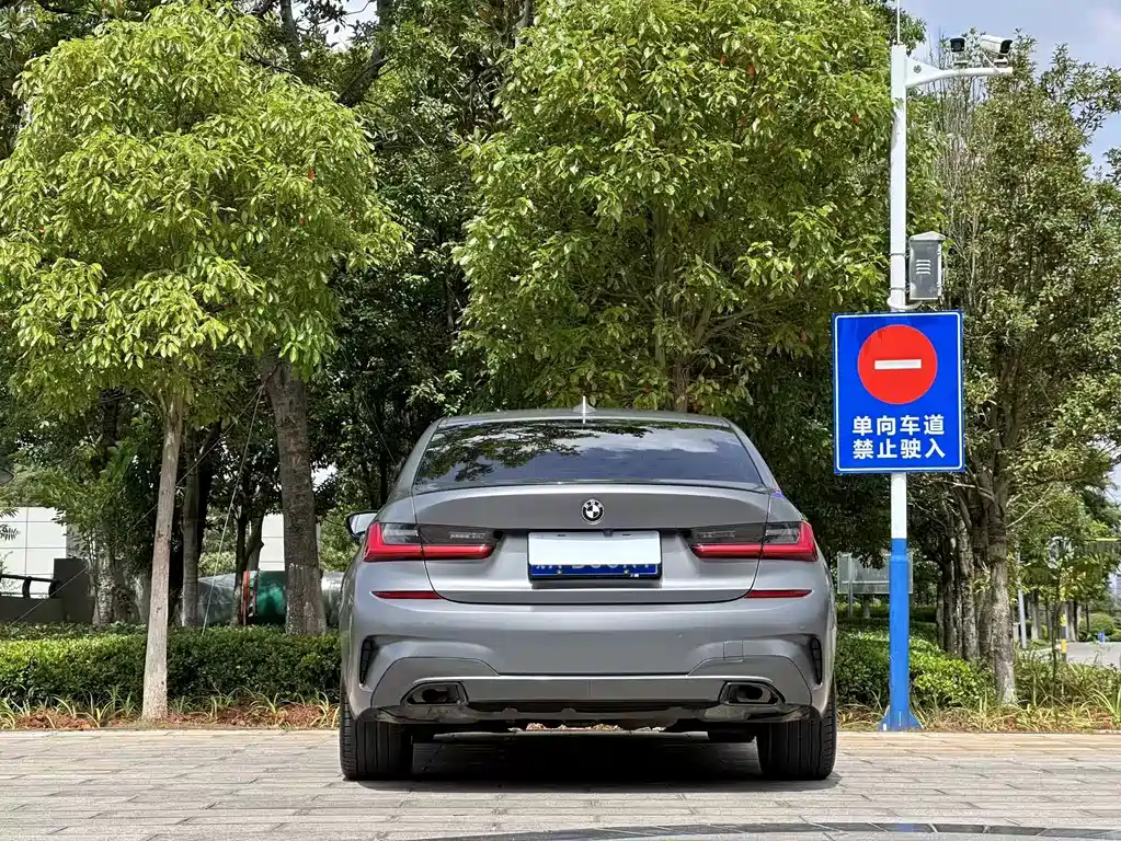 BMW 3 Series — миниатюра 8