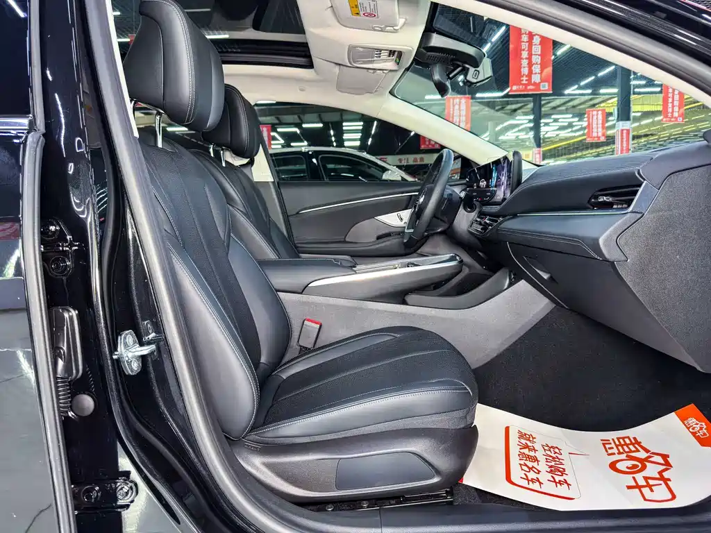 Buick LaCrosse — миниатюра 7