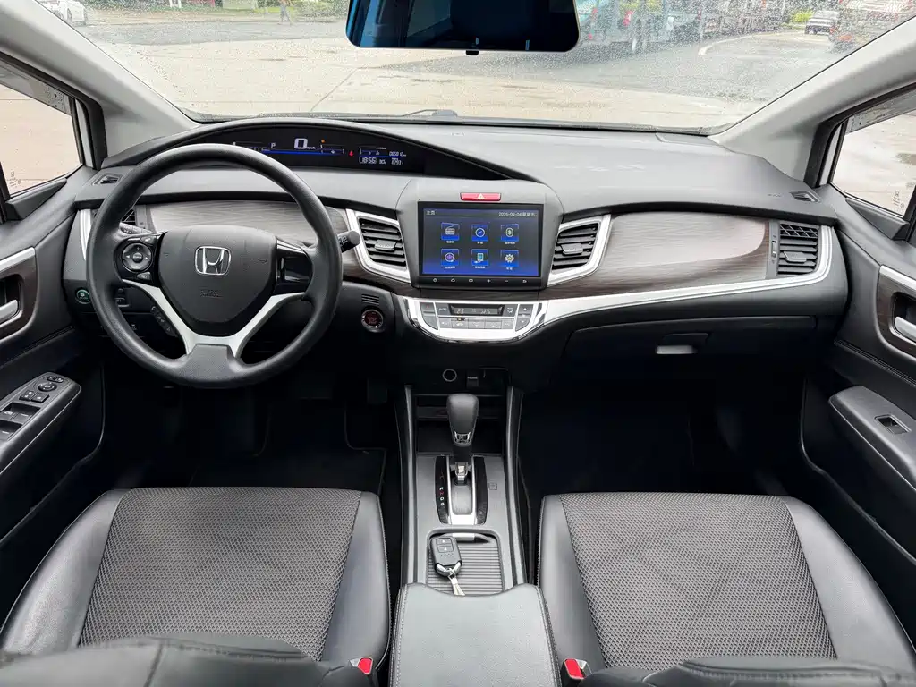 Honda Jade — миниатюра 5