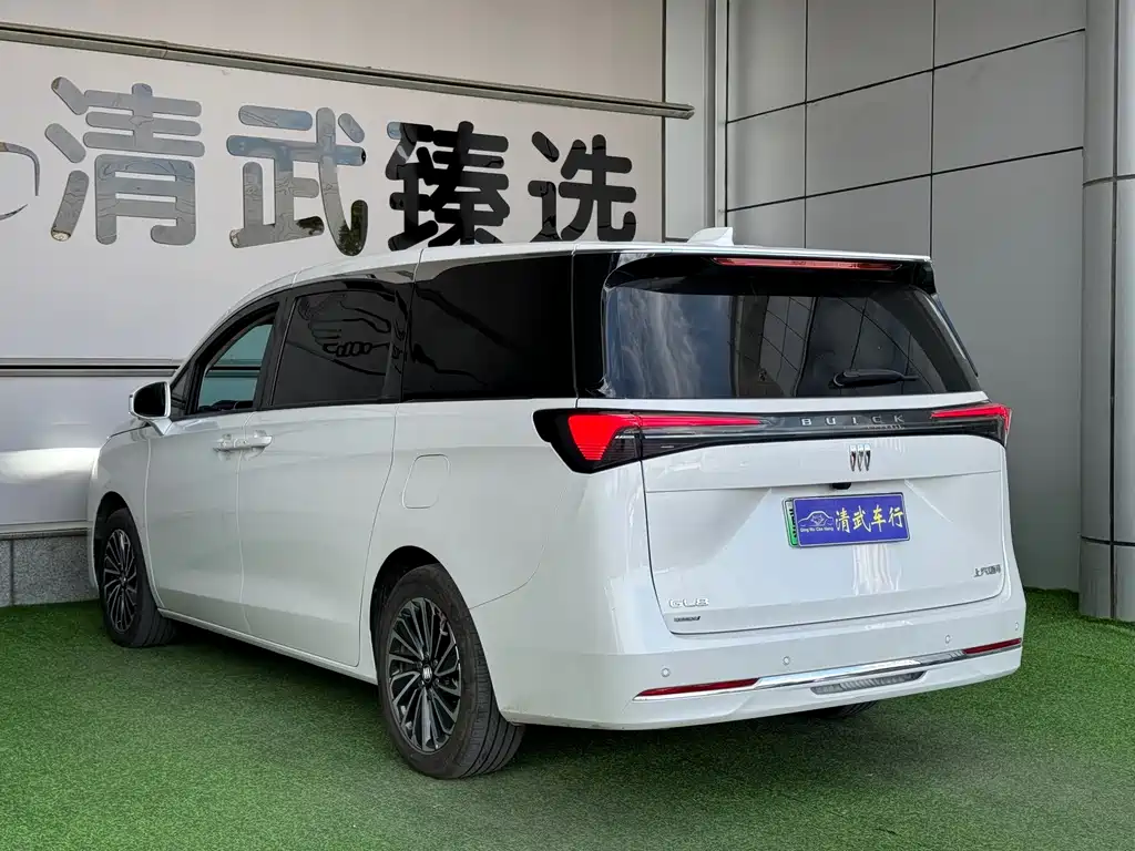 Buick GL8 Hybrid — миниатюра 13