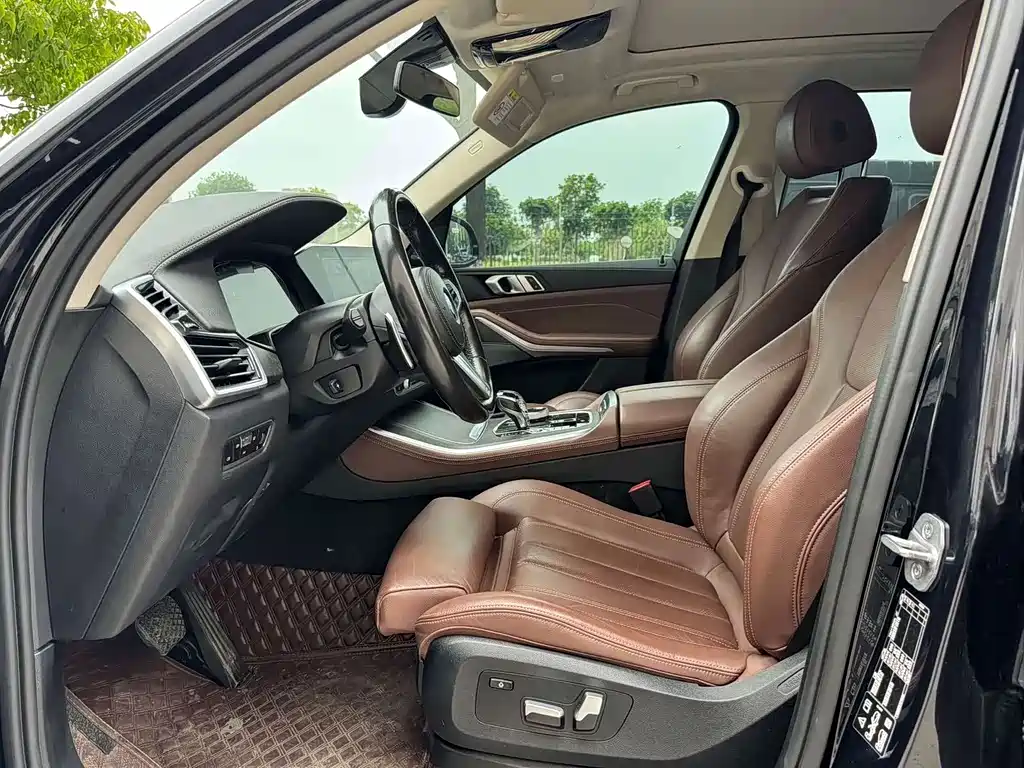BMW X5 2022 xDrive40i M Sport