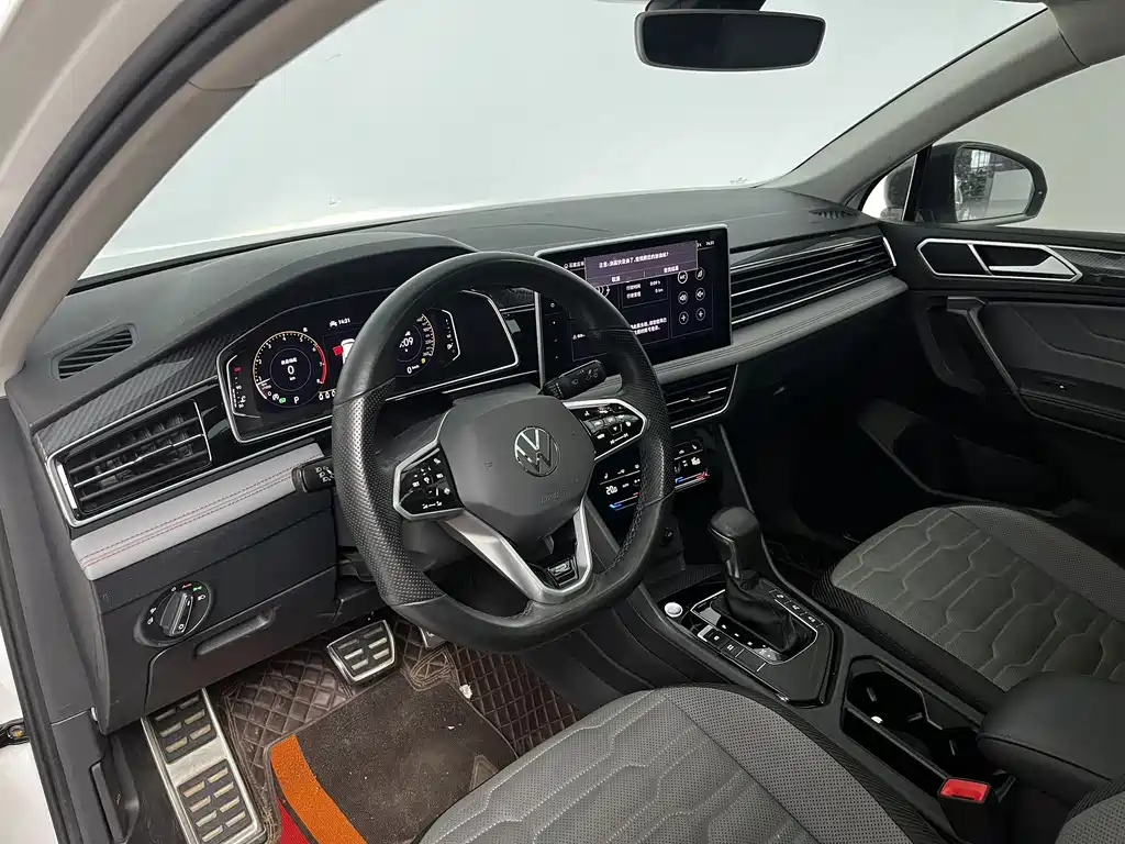 Volkswagen Tiguan X — миниатюра 6