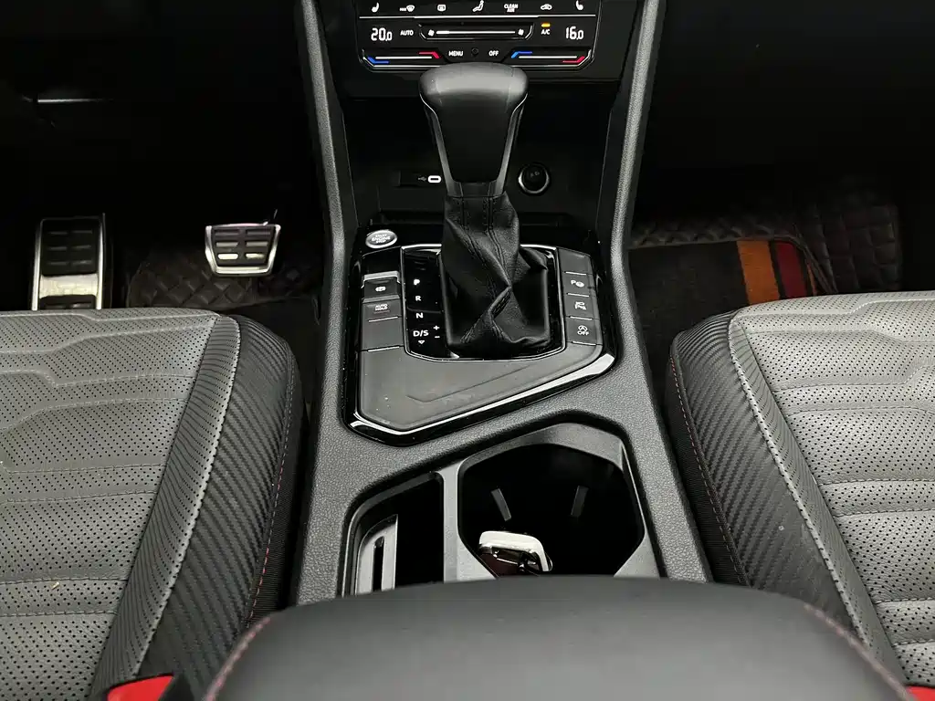 Volkswagen Tiguan X — миниатюра 14