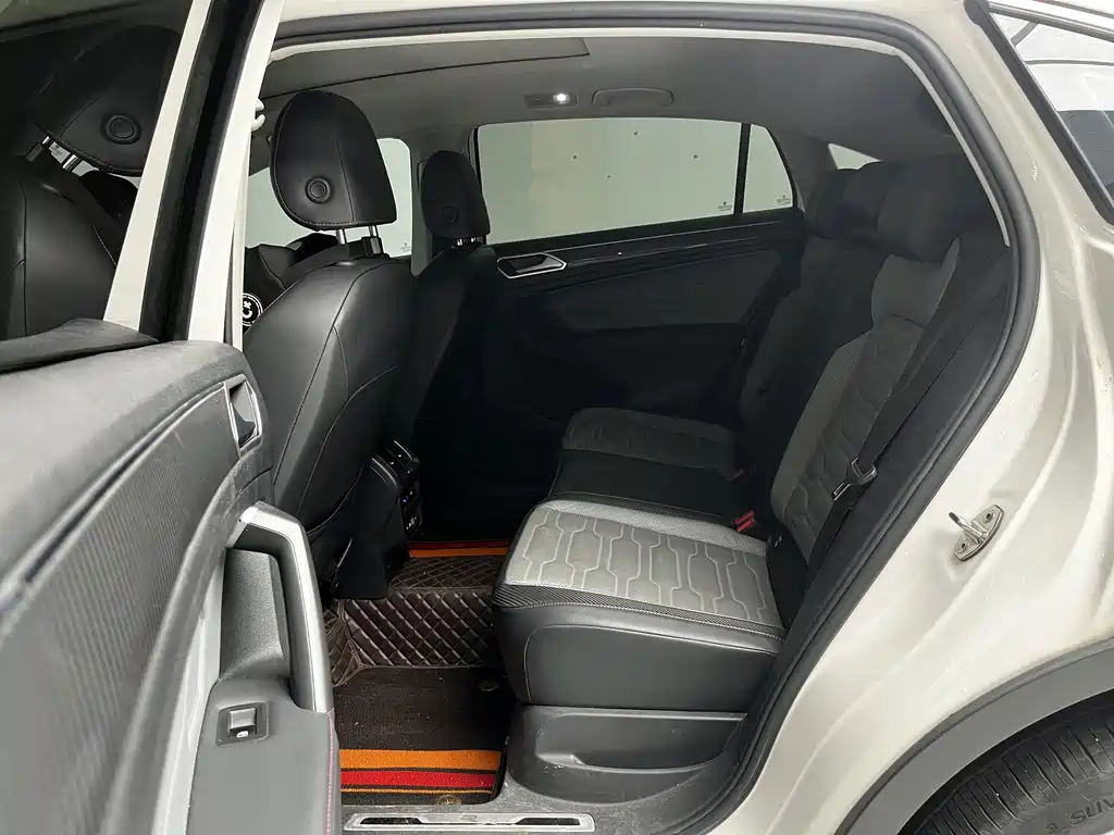 Volkswagen Tiguan X — миниатюра 16