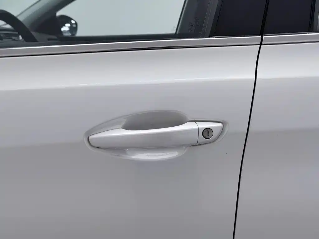 Peugeot 308 — миниатюра 18