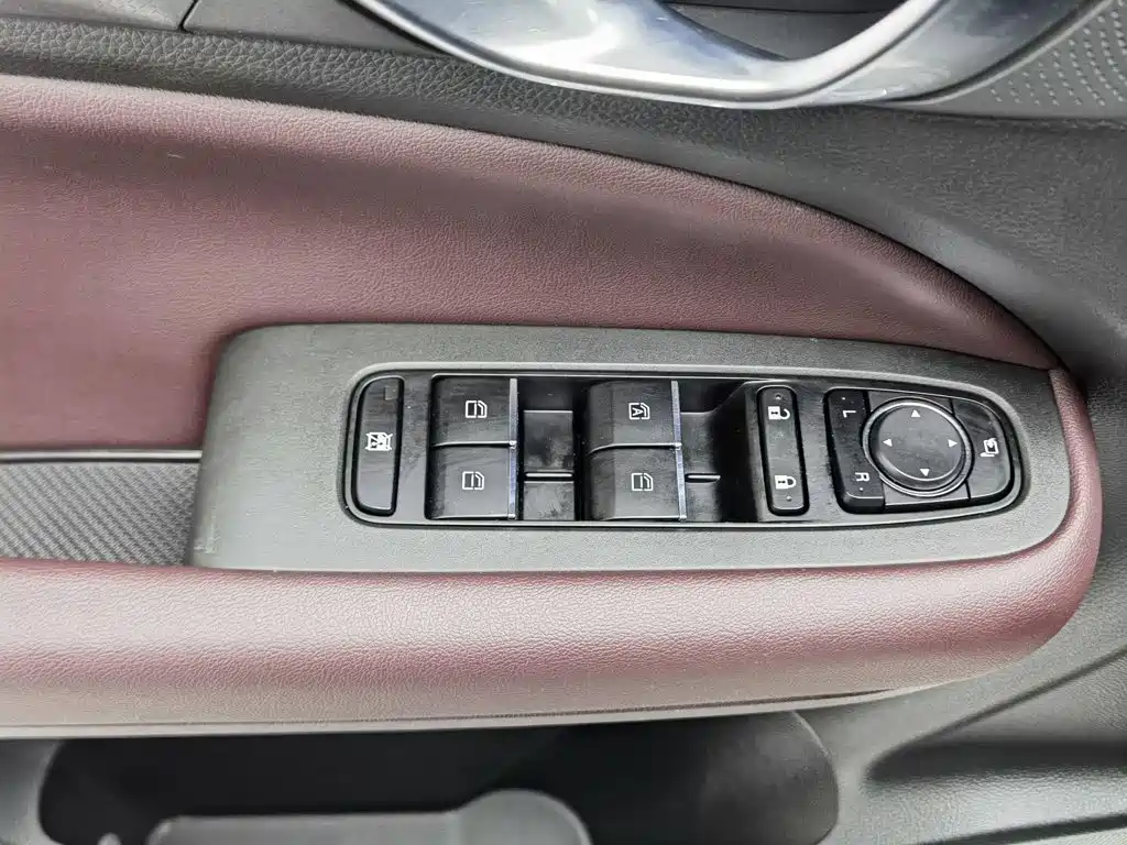 GAC Motor Trumpchi M6 — миниатюра 9