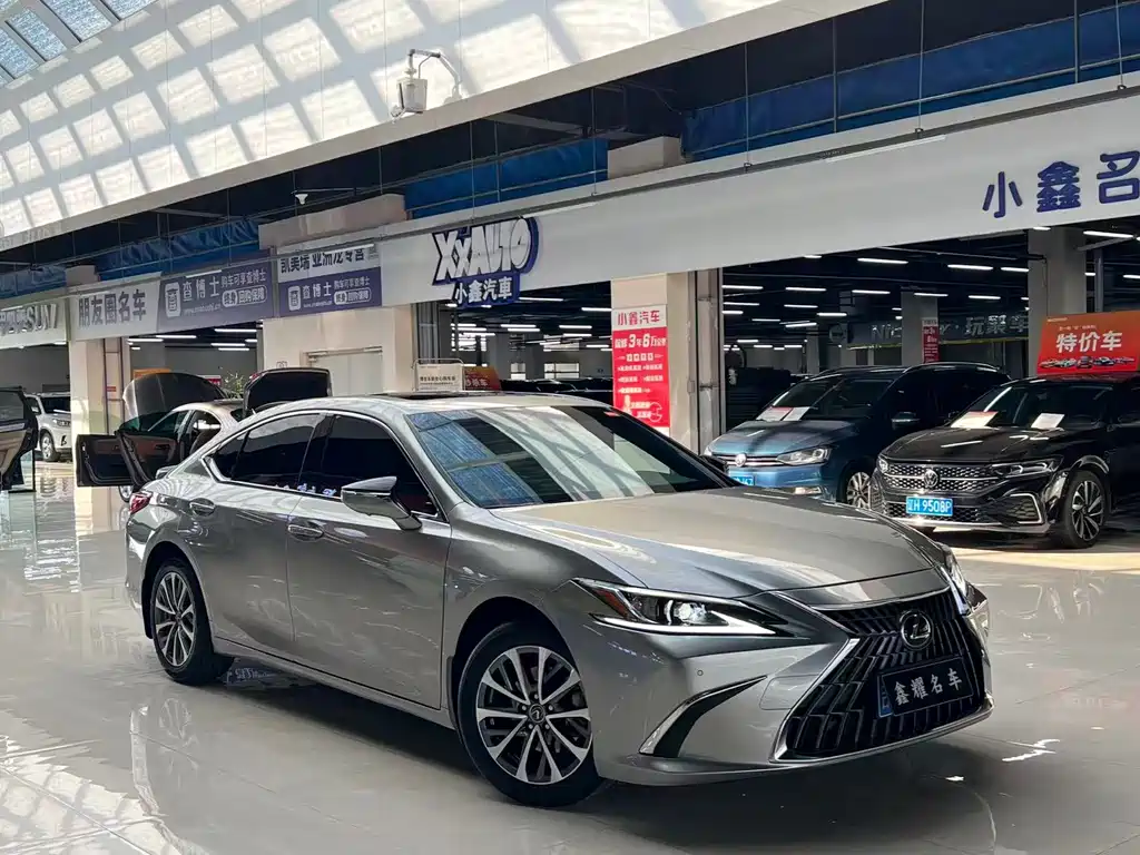 Lexus ES — миниатюра 3