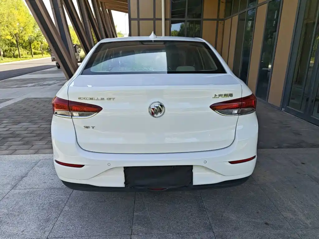 Buick Excelle — миниатюра 6