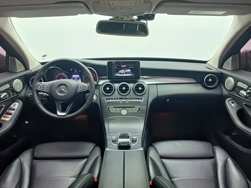 Mercedes-Benz C-Class — миниатюра 2