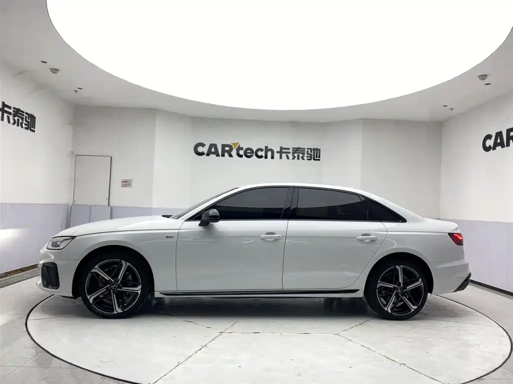 Audi A4L 2025 200 Enjoy 40 TFSI Luxury