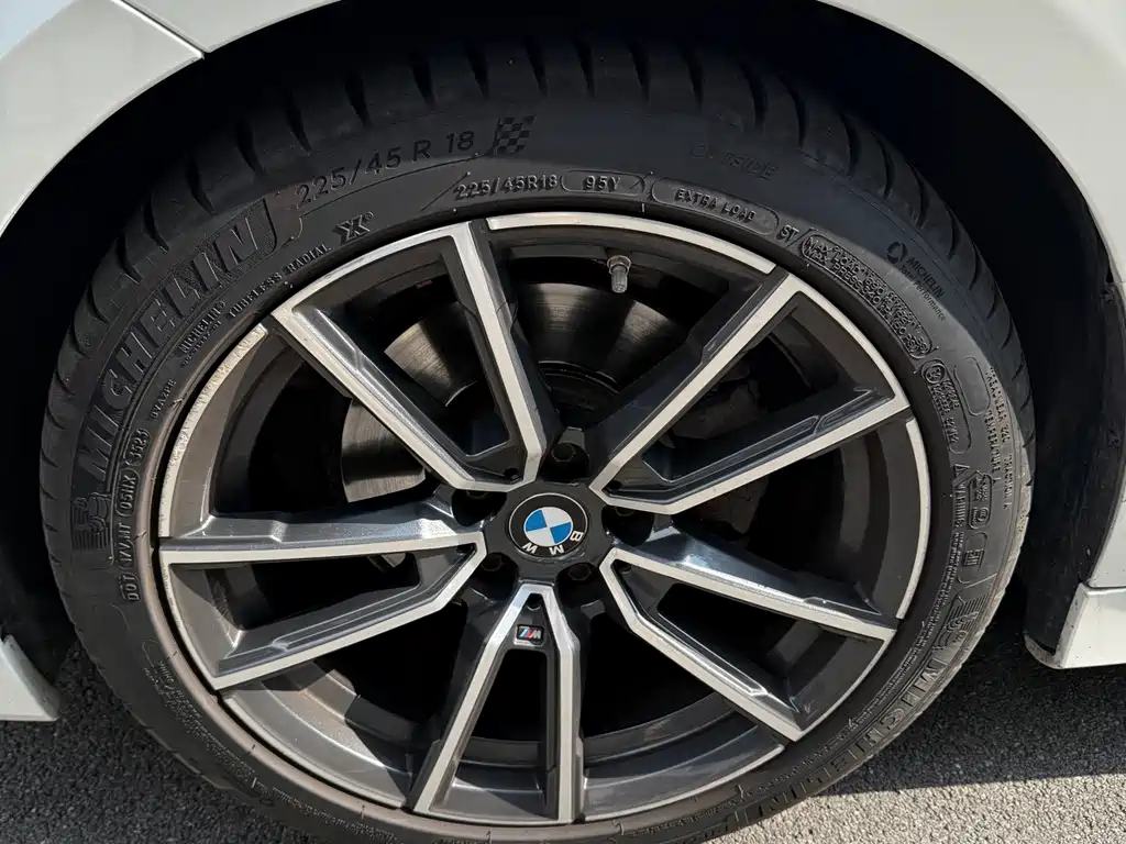 BMW 3 Series — миниатюра 4