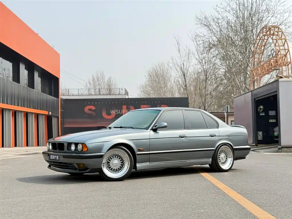 BMW 5 Series (Import) 2004