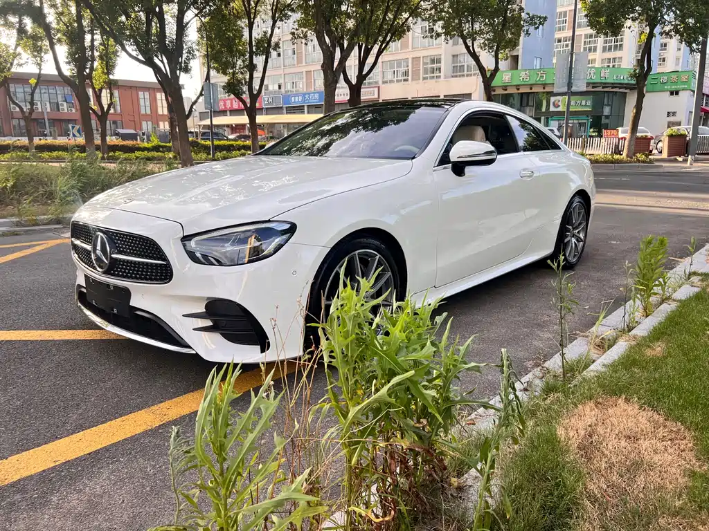 2021 Mercedes-Benz E-klasse - zdjęcie 1 z 22