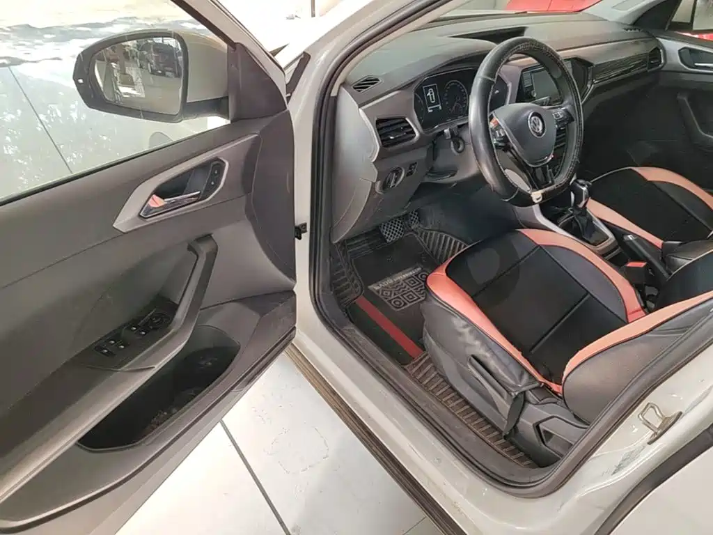 Volkswagen T-Cross — миниатюра 16